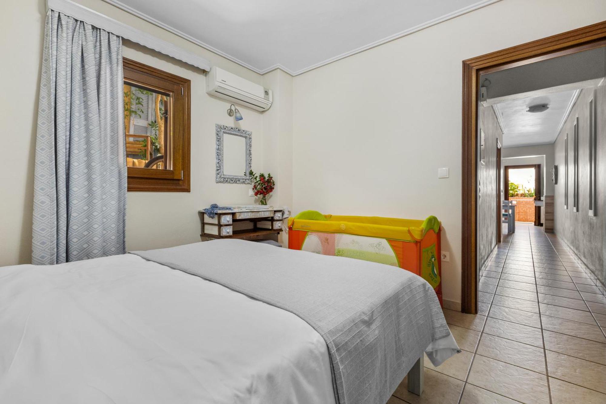 Spetses Center Comfy Apartment Экстерьер фото
