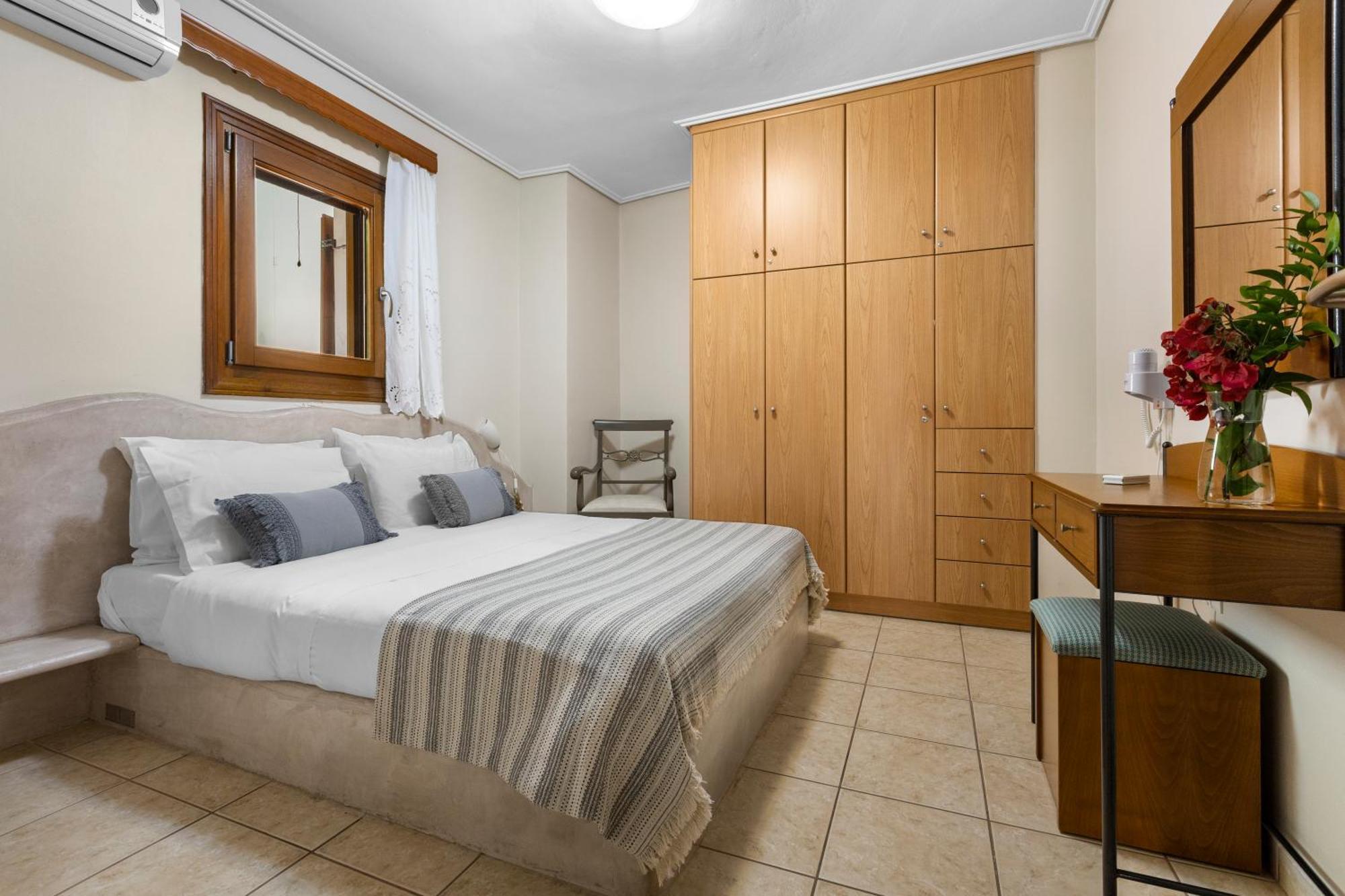 Spetses Center Comfy Apartment Экстерьер фото